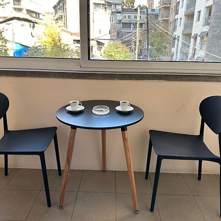Comfortable Apartment In Center Erevan Exterior foto