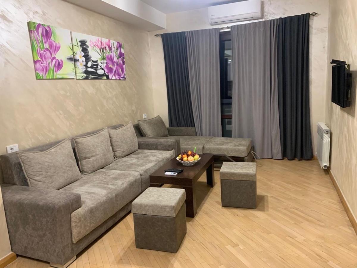 Comfortable Apartment In Center Erevan Exterior foto