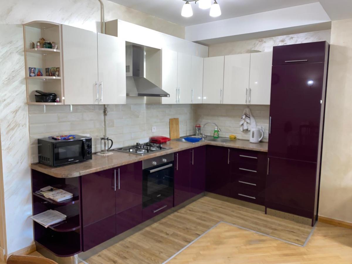Comfortable Apartment In Center Erevan Exterior foto