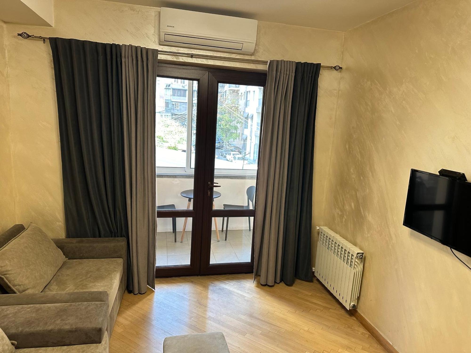 Comfortable Apartment In Center Erevan Exterior foto