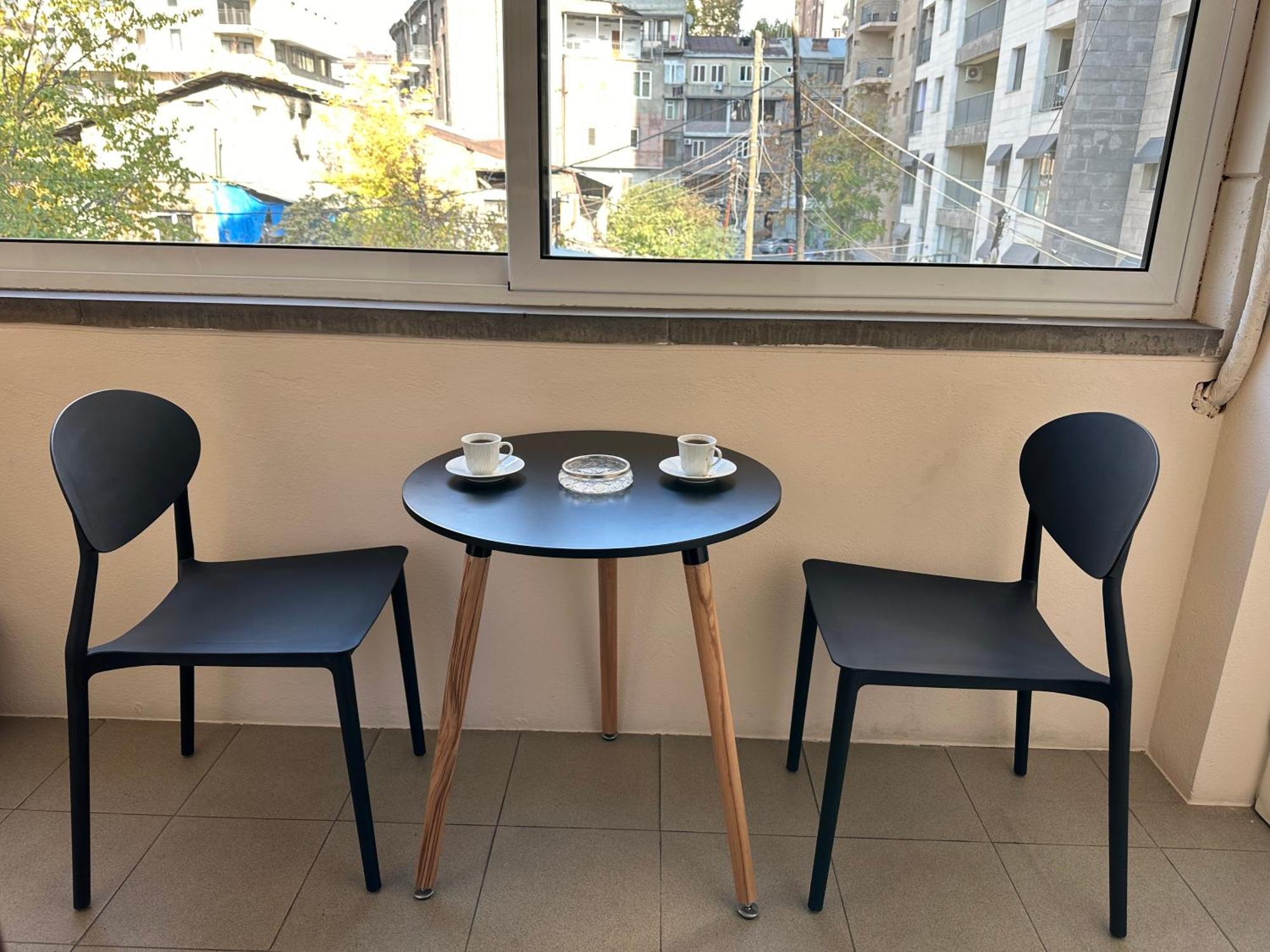 Comfortable Apartment In Center Erevan Exterior foto