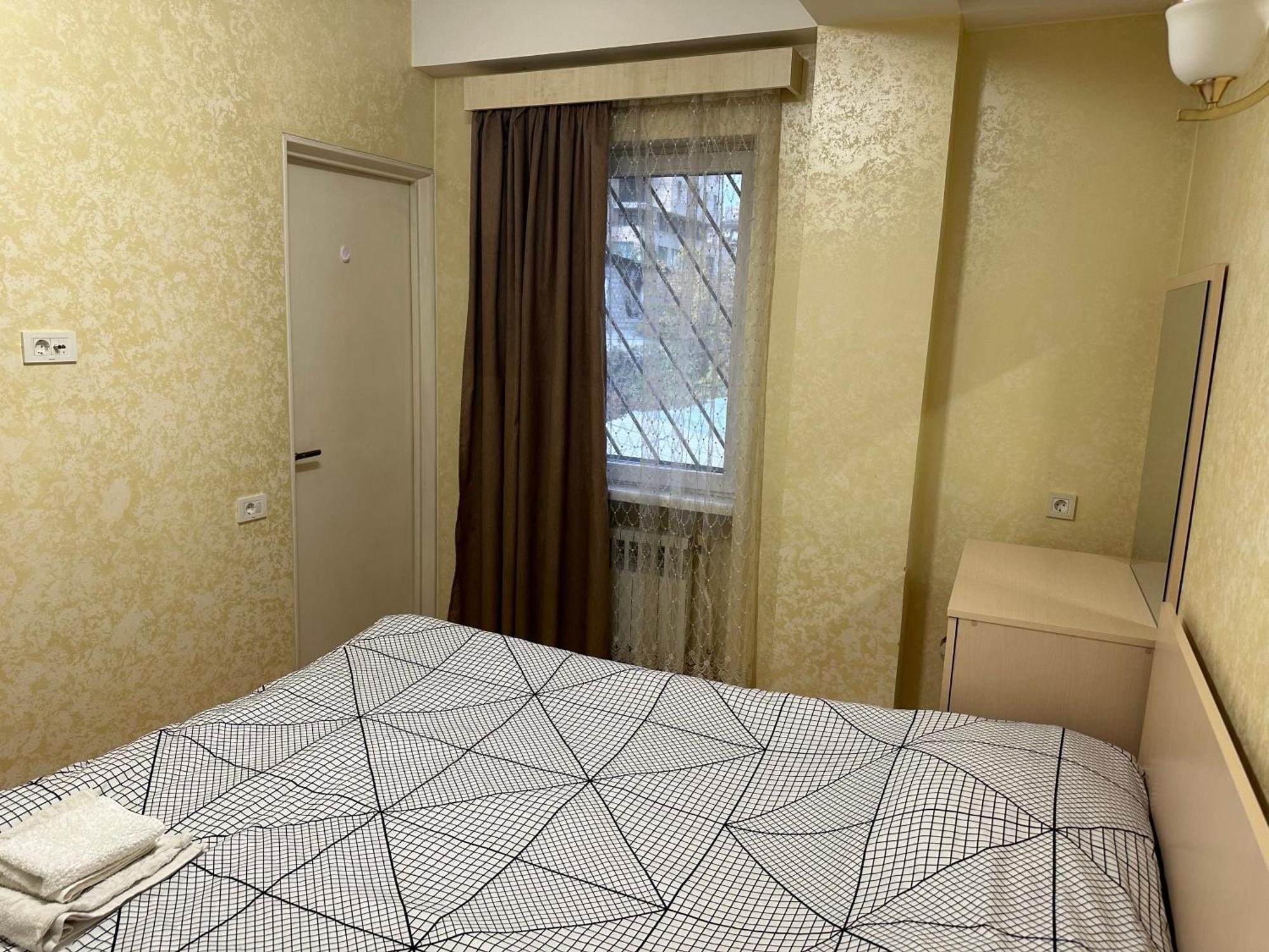 Comfortable Apartment In Center Erevan Exterior foto