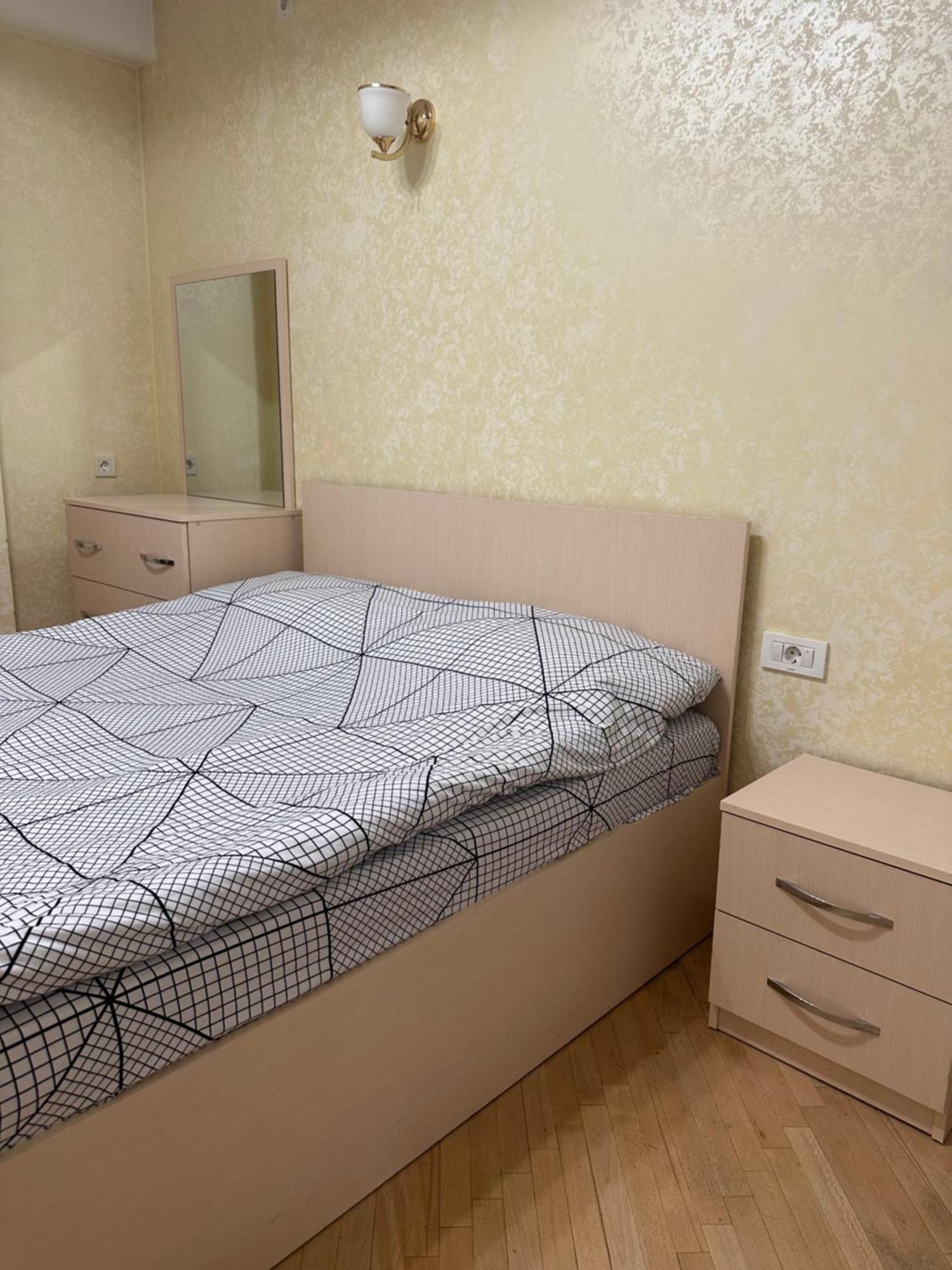 Comfortable Apartment In Center Erevan Exterior foto